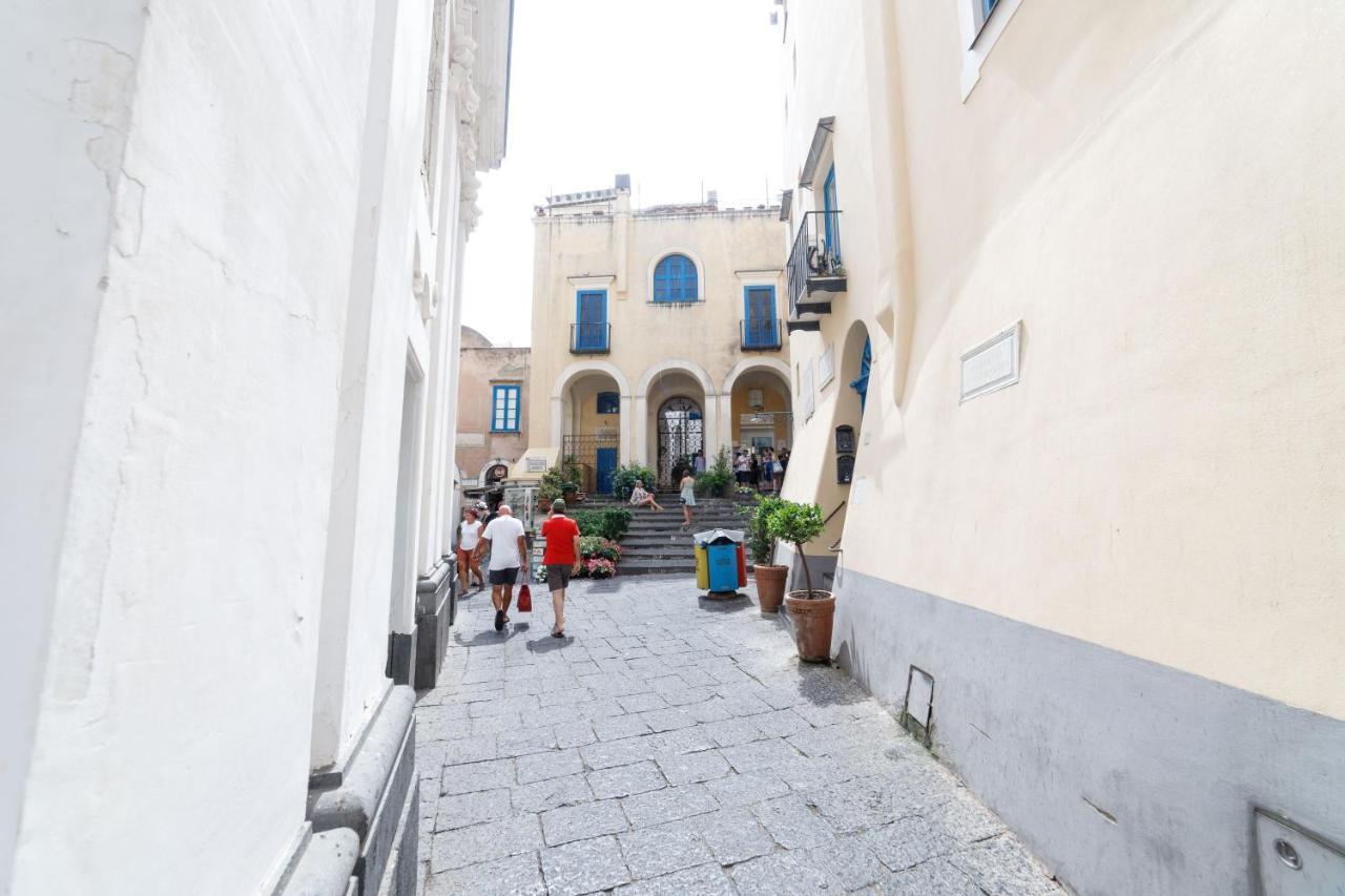Qasar Luxury Suite - In Capri'S Piazzetta Exterior foto